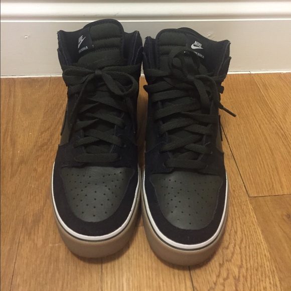 Brand new Nike Dunk High LR sneaker