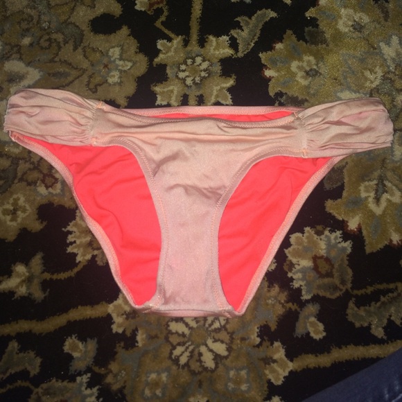 Victoria Secret Bikini Bottoms - Picture 1 of 1