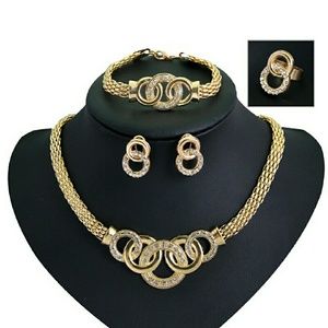 Necklace set