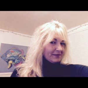 Meet your Posher, Christine