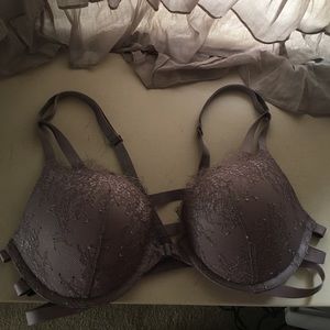 Victoria Secrets 34C purple strappy lace bra