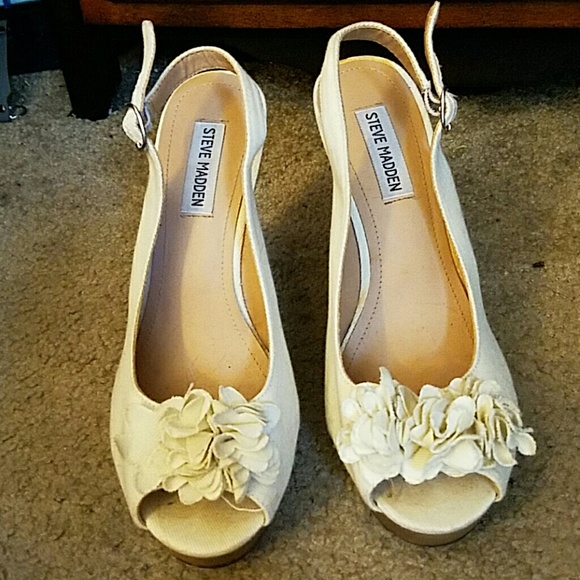 White wedges