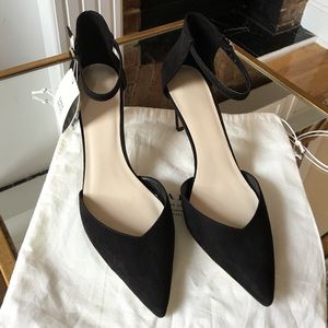 Brand NIB Zara Ankle Strap Heels US9