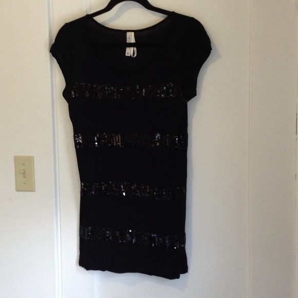 Black shirt dress