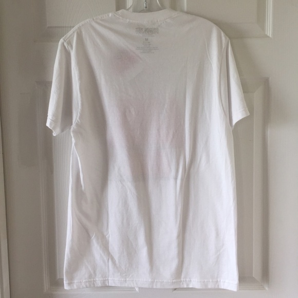 Cute Tee "Snoopy" New Size Medium - Picture 2 of 3