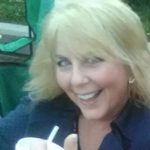 Meet your Posher, Karin