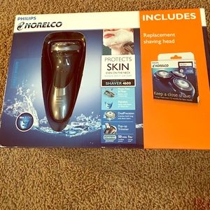 Philips Norelco Shaver