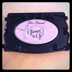 Too Faced Glamour To Go Palette