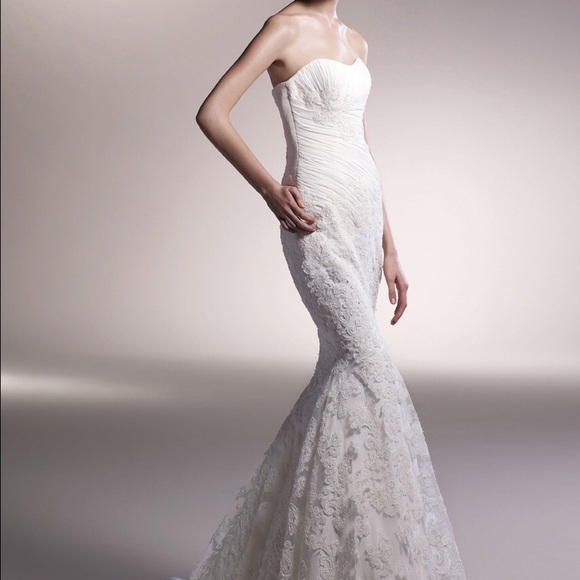 Enzorani blue Elim ivory wedding dress size 8