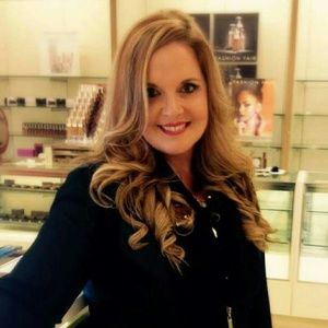 Meet your Posher, Corri