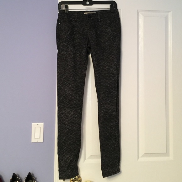 NWOT Snake print skinny jeans- never worn