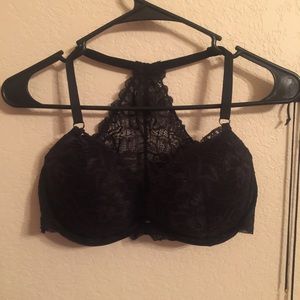 Black lace vs bra