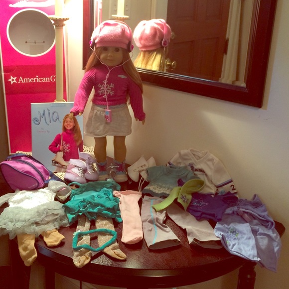 American Girl Doll of the Year 2008 ~ MIA LOT~