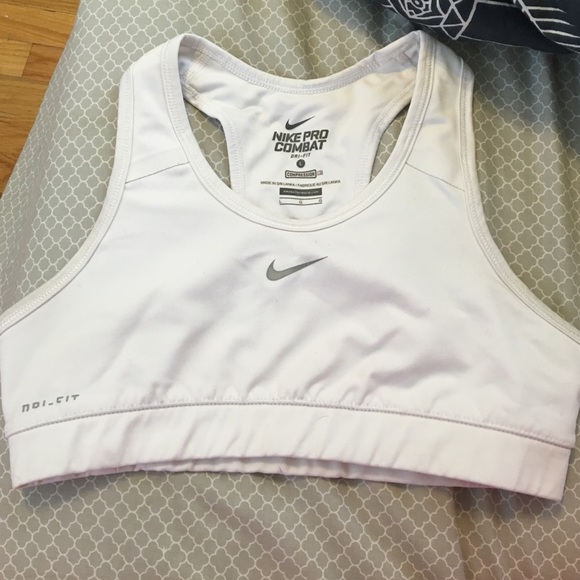 Nike Dry-Fit Sports Bra