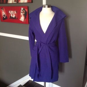 Super cute trench coat sweater by Jones New York.