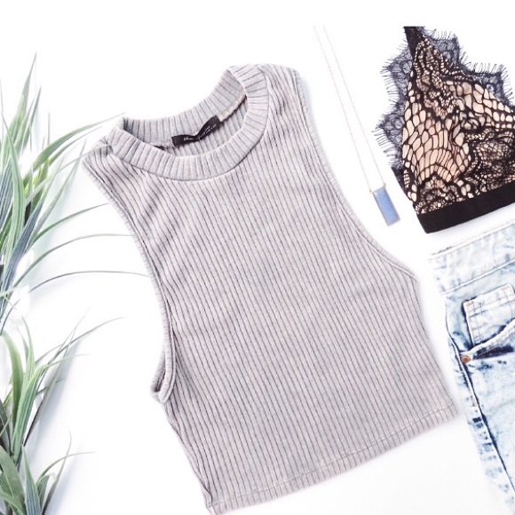 Ribbed crop top - Picture 3 of 3