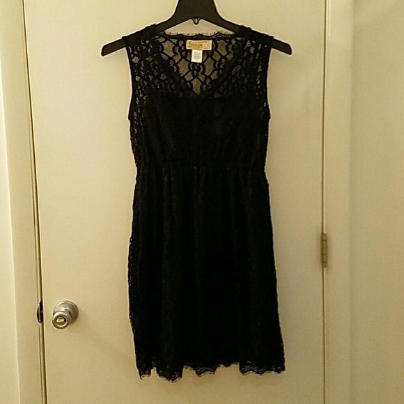 Black lace dress