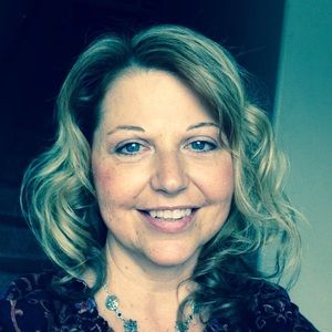 Meet your Posher, Monique