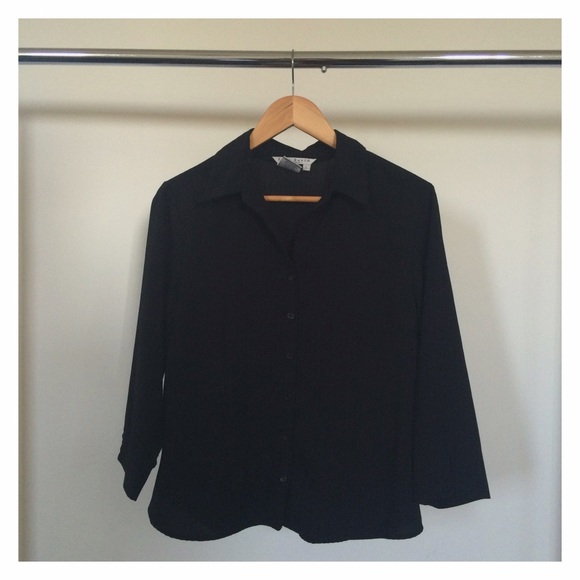 ❗️LAST CHANCE❗️Vintage Blouse w/ Stripes