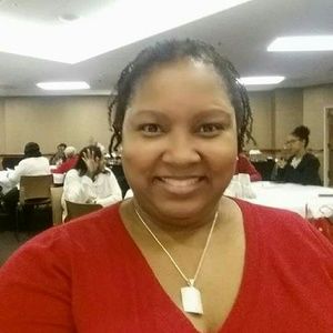 Meet your Posher, Marquisia