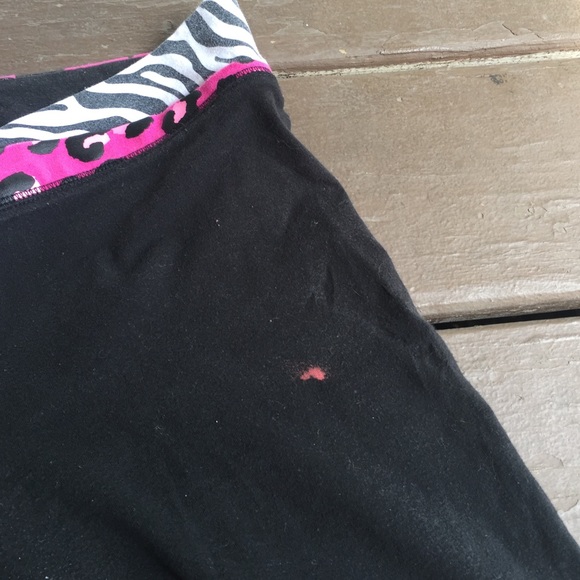 Victoria's Secret PINK Yoga Crops size medium - Picture 4 of 4