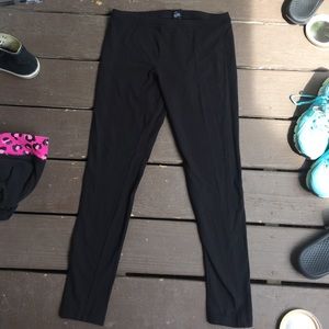 HUE Black Leggings medium