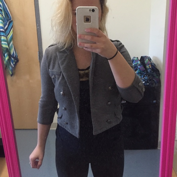 Grey 3/4 sleeve blazer