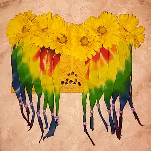 Rainbow festival top - Picture 1 of 2