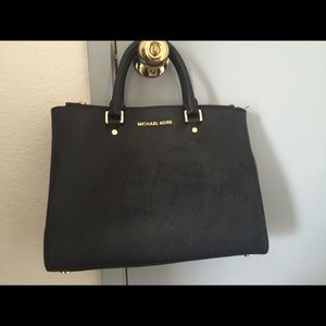 Michael Kors Sutton Large black