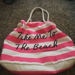 A Victoria Secret beach bag