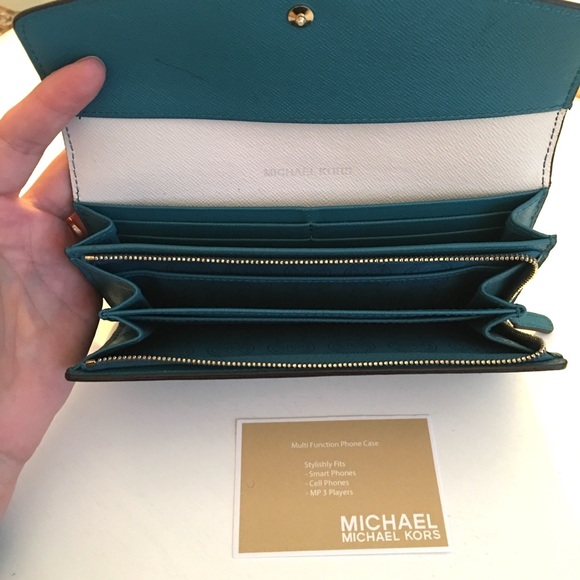 Michael Kors Navy Wallet Multi Color - Picture 3 of 4