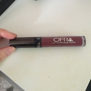 MANNYMUA Ofra liquid lipstick collab in HYPNO