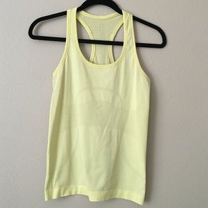 Lulu lemon top