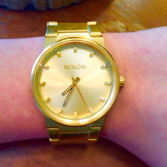 Gold Nixon Watch - Picture 3 of 3