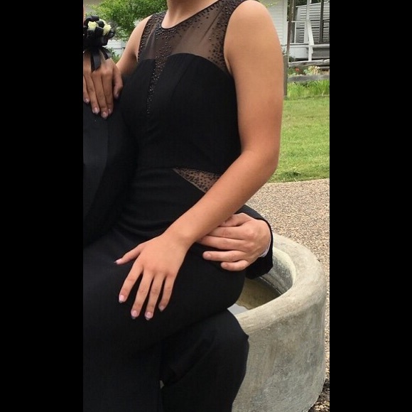 black prom dress