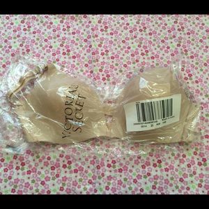 Selling Victoria's Secret wireless bra+tint my lip