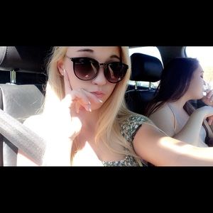 Meet your Posher, Lizzy