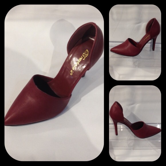 SUPER COMFORTABLE CLASSIC HEELS