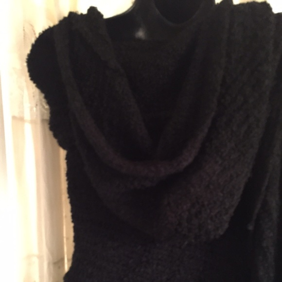 Hooded wrap - Picture 2 of 2