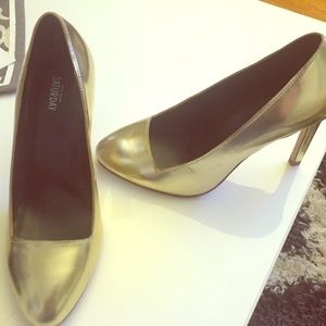 Kate Spade Saturday Golden Pumps