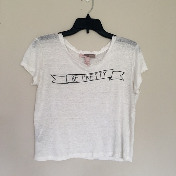 Graphic semi Crop Tee NWOT