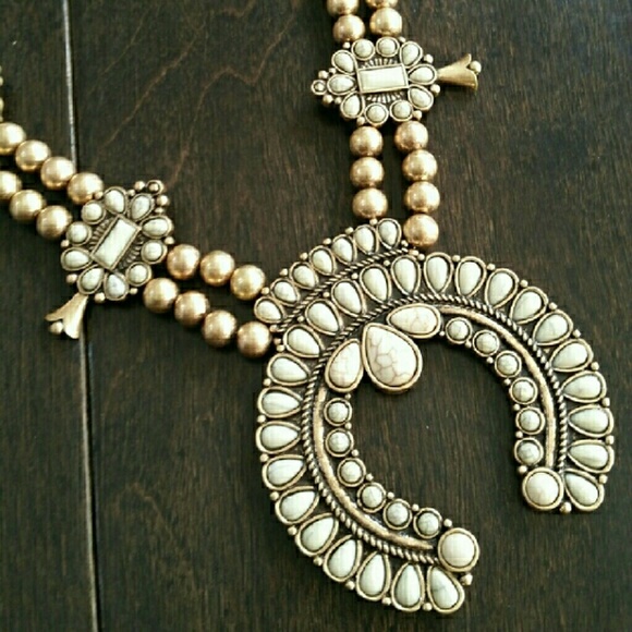 New Navajo Inspired Necklace Set