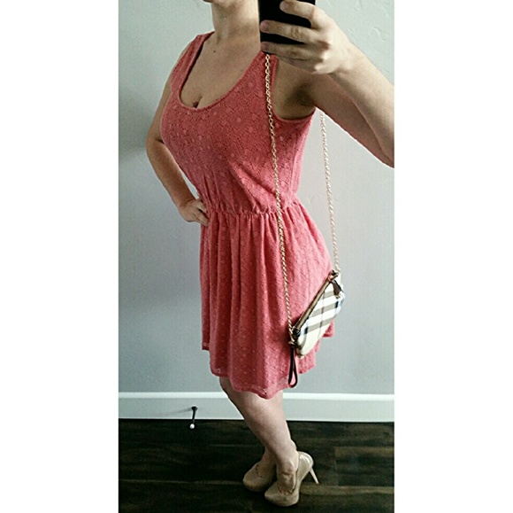 🇺🇦 donated to Ukraine Pink lace dress