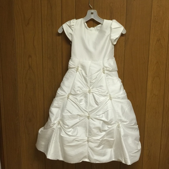 White Little Princess Dress, Size 5 - Picture 1 of 3