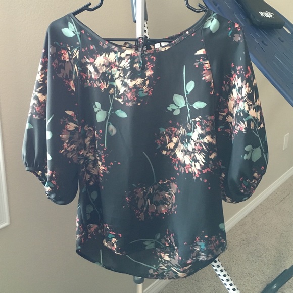 Lauren Conrad blouse