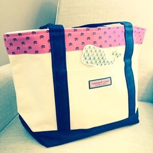 💕VINEYARD VINES Lrg Whale Crossbone Tote💕