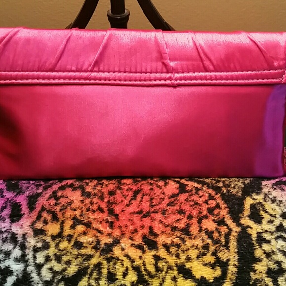 Pretty in Pink Bling-out Silky purse /cross body. - Picture 2 of 4