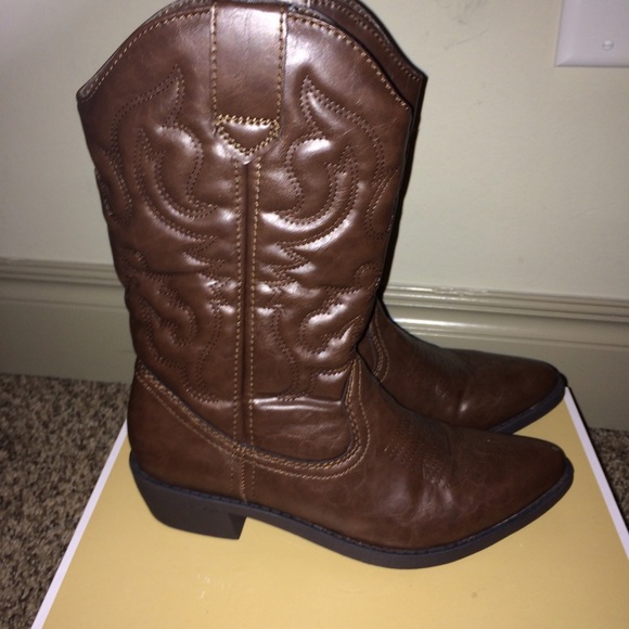 Rampage cowgirl boots