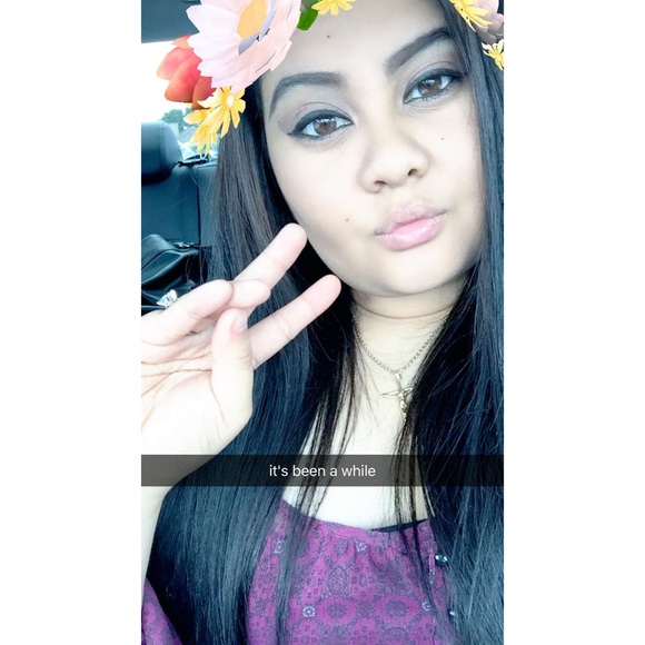 Meet your Posher, Jennifer - Picture 1 of 1