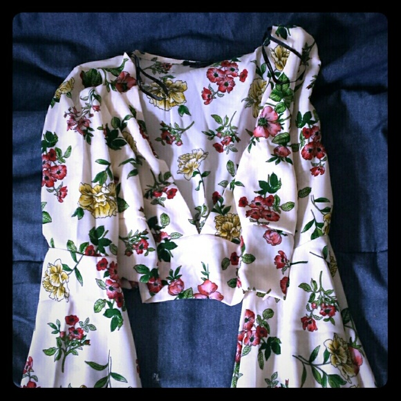 Women's woven top